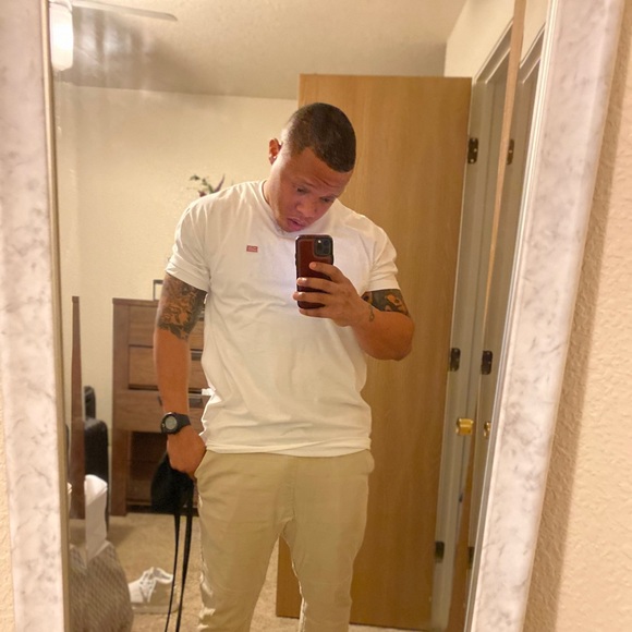 Meet your Posher, Joshua - Picture 1 of 1